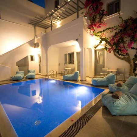Markakis Studios Fira Town Extérieur photo