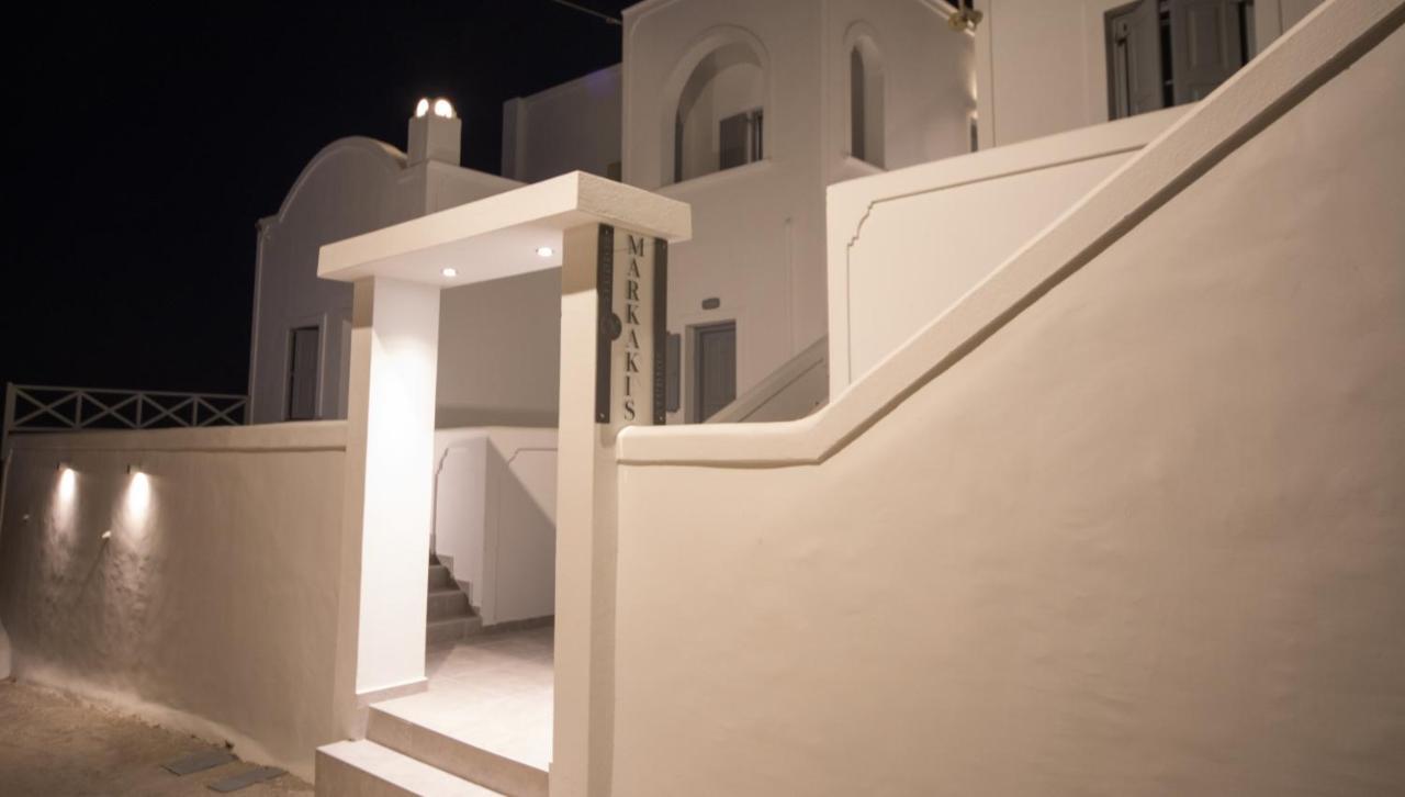 Markakis Studios Fira Town Extérieur photo