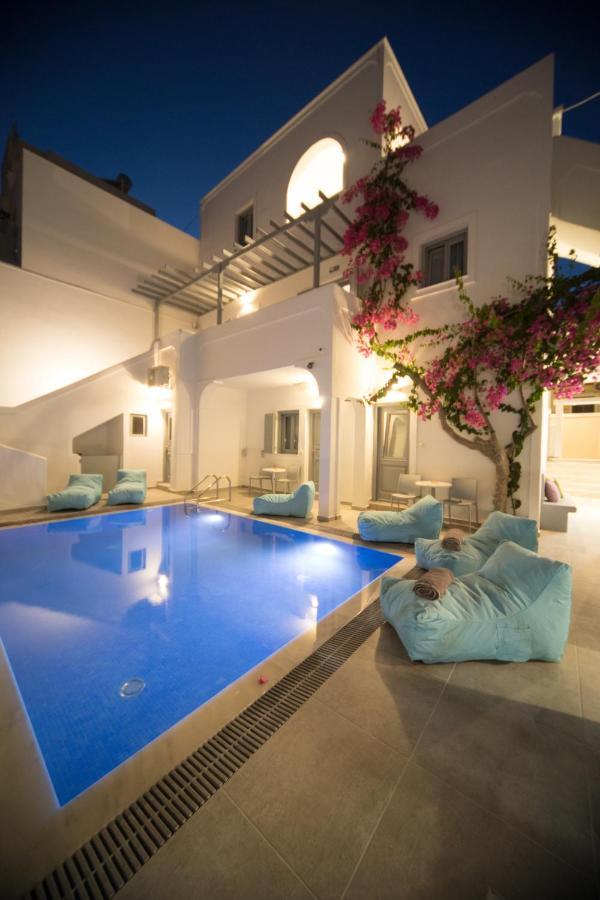 Markakis Studios Fira Town Extérieur photo