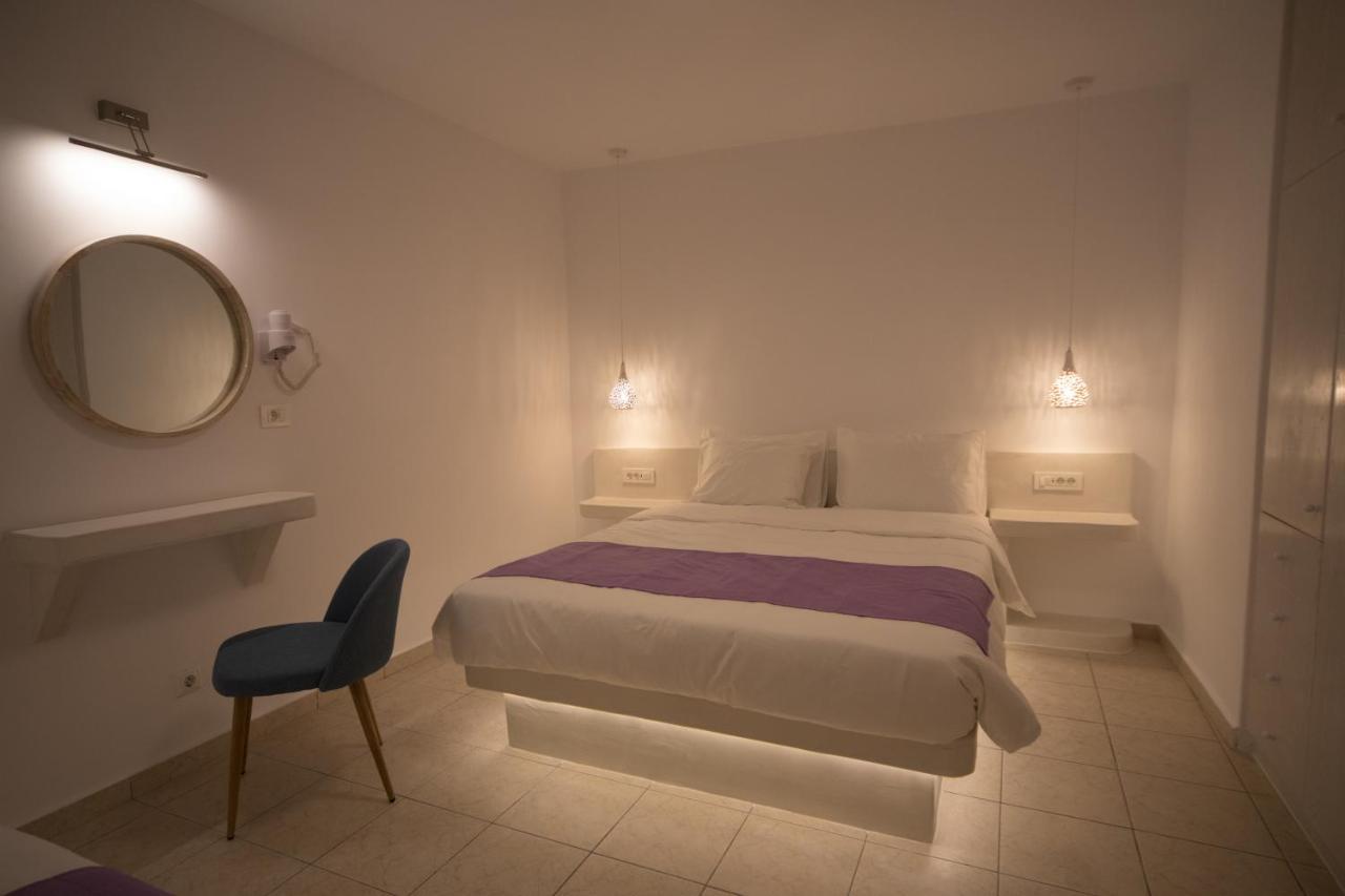 Markakis Studios Fira Town Extérieur photo